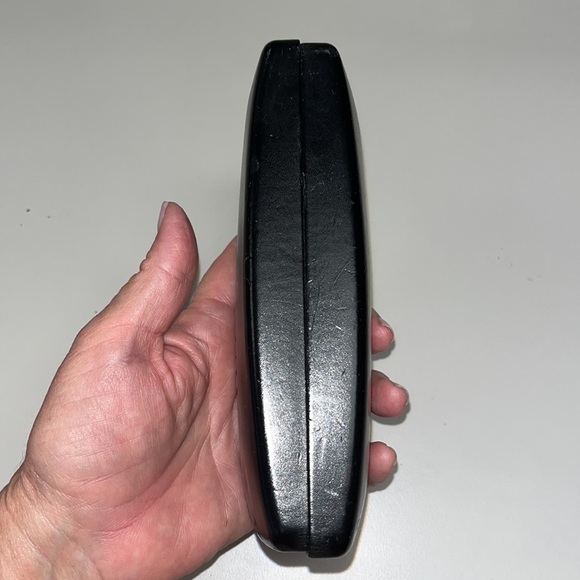 Ralph Lauren eyewear hard black case. Size medium - Picture 3 of 7